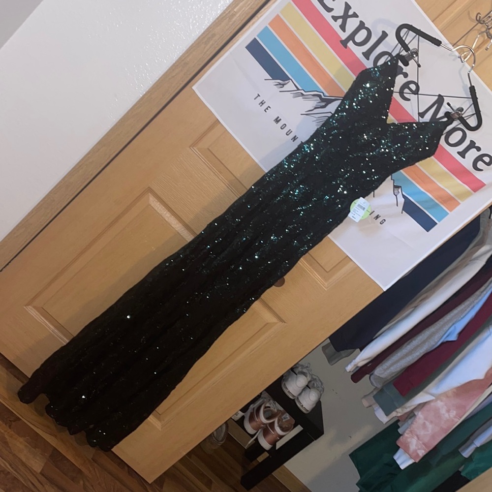 windsor prom dress